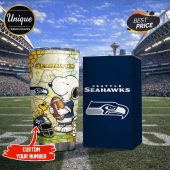 Seattle Seahawks Snoopy tumbler. Show your team & Peanuts pride! Premium stainless steel, keeps drinks hot or cold.