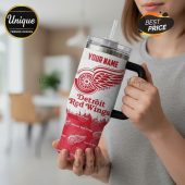 Custom Detroit Red Wings tumbler with team logo and personalized name.!