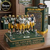 Green Bay Packers 3D collector figure set, green yellow uniforms, Lombardi trophy, '4-TIME SUPER BOWL CHAMPIONS' text!